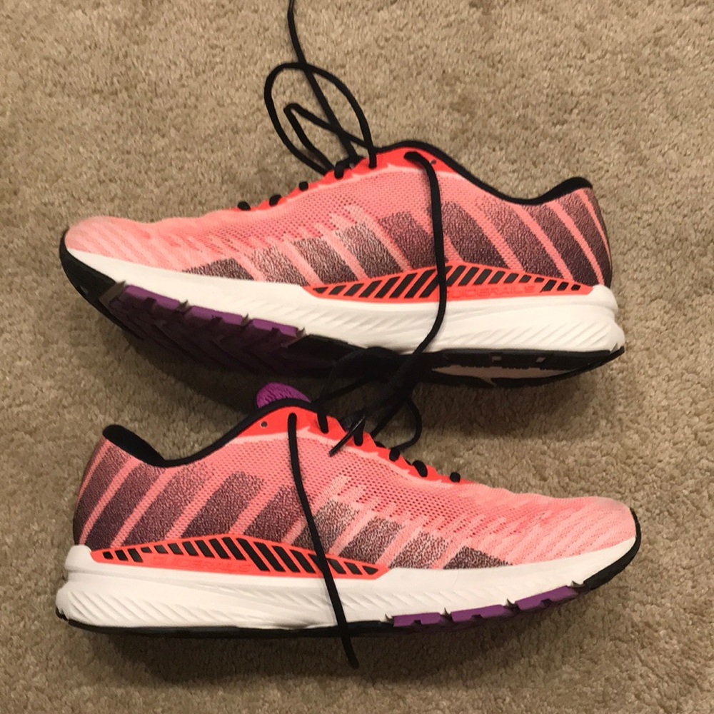 Brooks Tennis Shoes